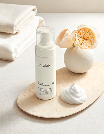 Suamel Balancing Feminine Wash - Glo With Riman Australia